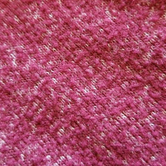 Sweater - Picture 6 of 7